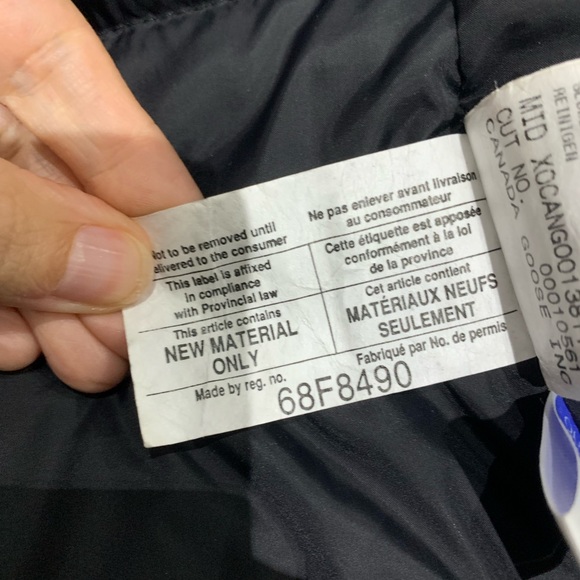 Size small Canada goose camrose parka ❤️ - Picture 11 of 16